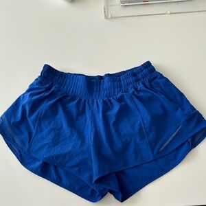 Lululemon hotty hot 2.5 shorts